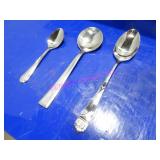LOT, 1 CUTLERY TRAY(276PC) ASST STYLE S/S SPOONS