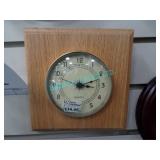 1X, OAK QUARTZ  T-699 WALL CLOCK
