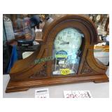 1X,RHYTHM CRH205 MANTLE CLOCK ($895.00 RETAIL)