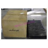 LOT, 3 WORKOUT MATS + 2 WORKOUT BOXES