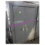 1X, H.D. PORTABLE  2 DOORS STORAGE CAB