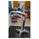 1X LUTRONIC HEALITE II LED LIGHT THERAPY SYSTEM