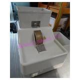 1X BENCH TOP GRINDER