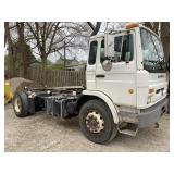 2000 Mack Manager Cab and Chassis
