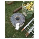 Barbed wire spool