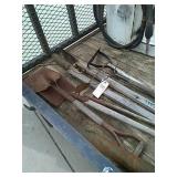 Hand toolds for yard