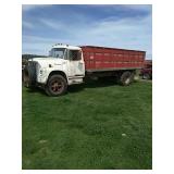 1971 International truck