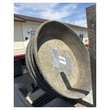 feeder pans x4