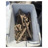 five chains and five binders