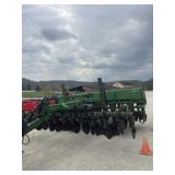 Great Plains 15ï¿½ no till drill