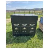 metal tool box/storage on wheels