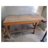 60x25.5x30.5 Wood Bench w/6in. Wood Vise
