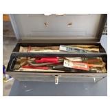 Vermont American 22in. metal Box w/Various Carpent