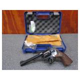 Smith & Wesson 48-7 22 Win mag, 6 Shot Revolver