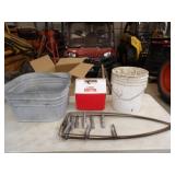 Square Galvanized Tub 20x20x11, Fur Streachers,