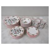 40pc Jamestown China 'The Joy of Christmas' Set,