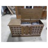 Philco Mod. H312ALP-1, Stereo & Record Player 110v