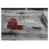 Tractor Truck w/Gravel Semi Trailer