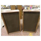 2 Speakers 8.75inWx14.75inTx5inD