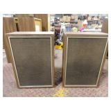 2 Speakers 8inWx11.75inTx4inD