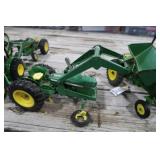 ERTL John Deere Loader Metal Die Cast Tractor