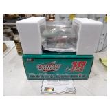 Revell Interstate Batteries #18 Bobby Labonte 1:24