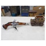 Avon 'Deep Woods' Aftershave Glass Pistol,