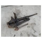 40in. L 6in. Leg Vise