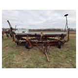 Melroe 201 2-8ft. Sections, Fertilizer, Markers