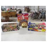 NIB-GMAC 1:24 Scale Casey Mears #25 Stock Car, NIB