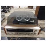 Sylvania Mod. CST 4734 8 Track & Record Player