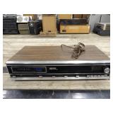AM/FM/8 Track Radio