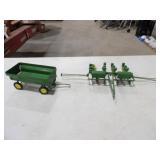 John Deere 1/16 Scale Metal Die Cast Wagon & ERTL