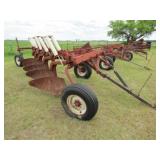 IH 770 Automatic 5 Bottom Pull Type Plow,