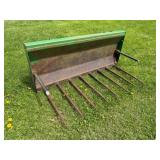John Deere 5ft. Manure Bucket JD Mount