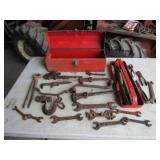 19in. L Toolbox w/Vintage Tools