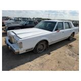 1988 Lincoln Town Car, 5.0L EFI, Auto, 4Dr,