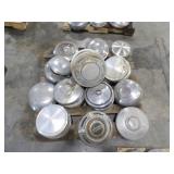 37-Hub Caps