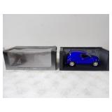 1/18 Scale Chrysler Panel Cruiser w/Display