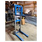 Genie Lift GL4 500lb Cap, 22in. Tines, 48in. LIft.