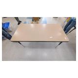 Table w/Metal Legs 60inWx30inDx27.5inT