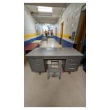 6 Drawer Gray Metal Desk 60inWx29.5inTx30inD