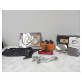 NIB-HD Passing Lamp Moulding Kit #68775-93TA &