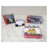 ERTL Collectibles 1/18 Polaris MN Vikings Sled,