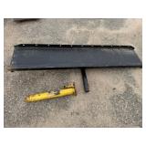 Motorcycle Hitch Carrier 6ftWx13inL & Hyd. Jack