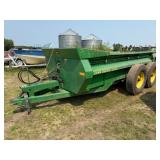 John Deere 550 Tandem Axle Manure Spreader