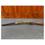 Henry H004V 17 HMR, Lever Action, Sights,Tube Feed