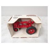 ERTL 1/16 Die Cast Metal McCormick-Deering Farmall