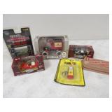 ERTL 1/25 Die Cast 1905 Ford Delivery Car Bank &