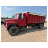 1982 IH S1800 MV-446 V8, 5/2 sp. Manual, 16ft. Box